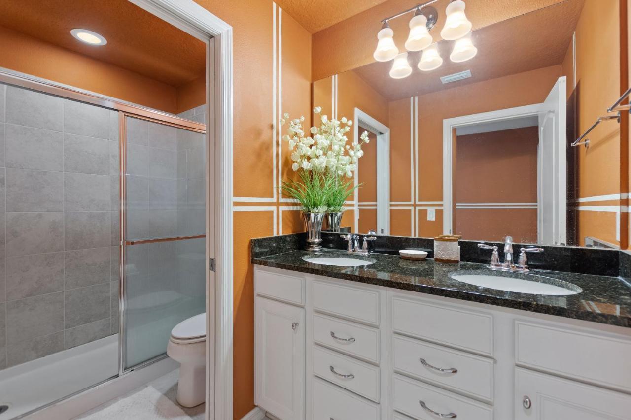 Stylish Cozy Family Getaway With Private Pool And Lake View Kissimmee Buitenkant foto